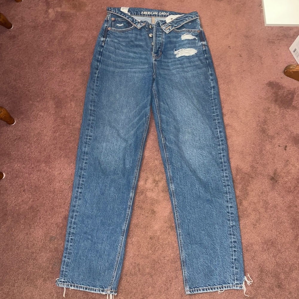 American eagle mom jean super high waisted size 6